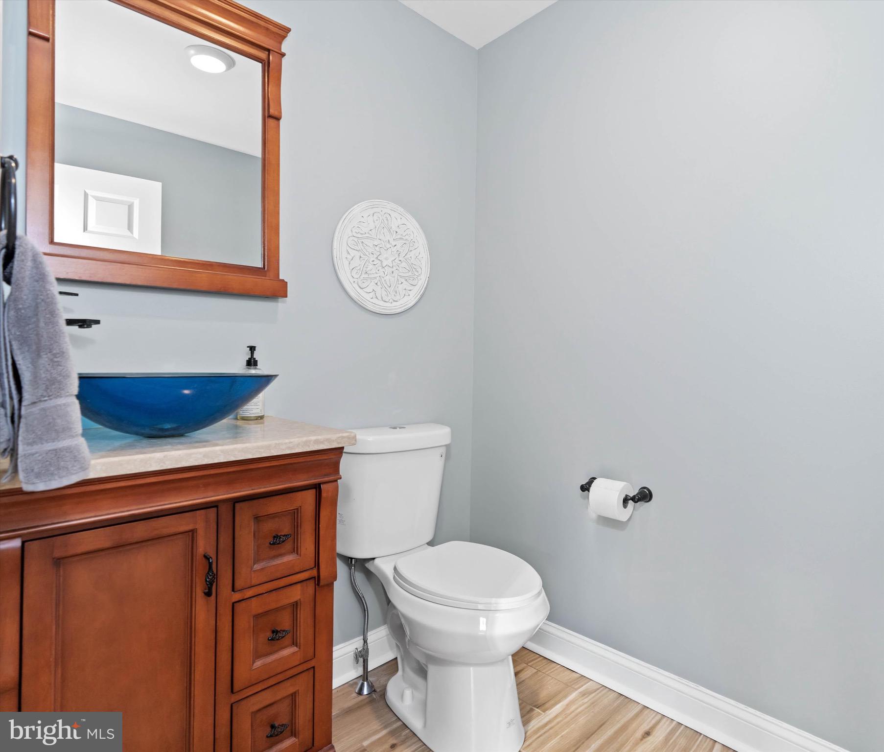 88 Locksley Road Glen Mills, PA 19342 - Photo 21 of 48 Powder Room