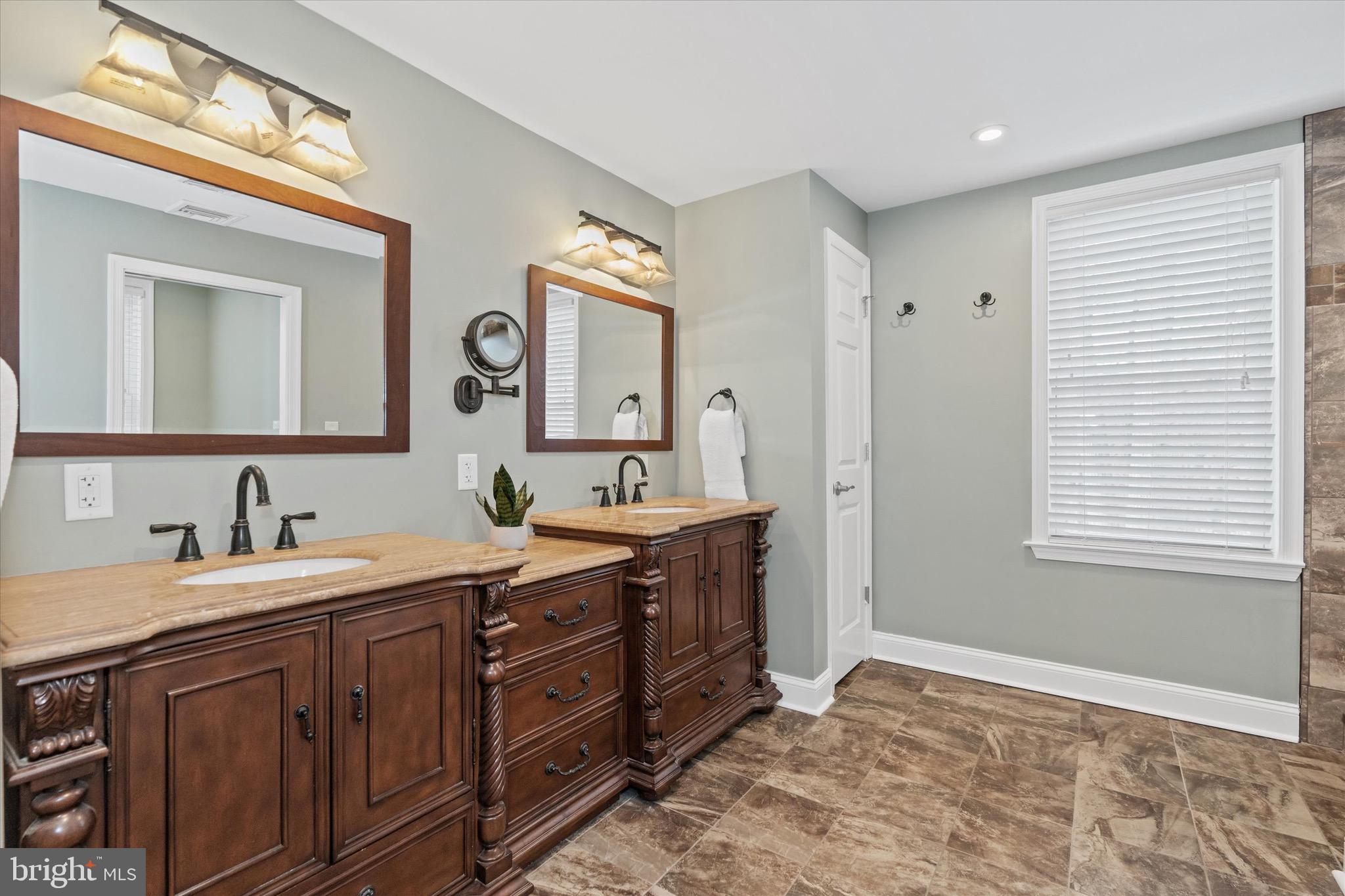 88 Locksley Road Glen Mills, PA 19342 - Photo 27 of 48 Primary Bath