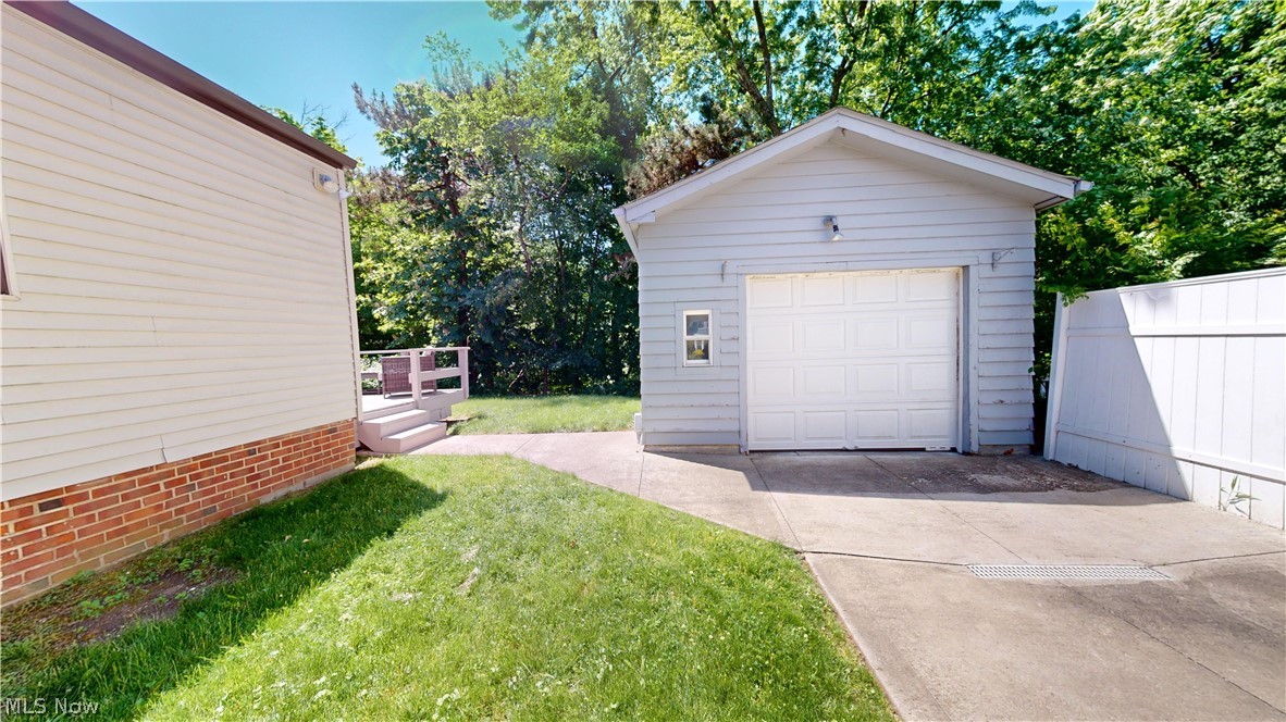 3640 Cummings Road Cleveland, OH 44118 - Photo 32 of 36 Gallery Image 32
