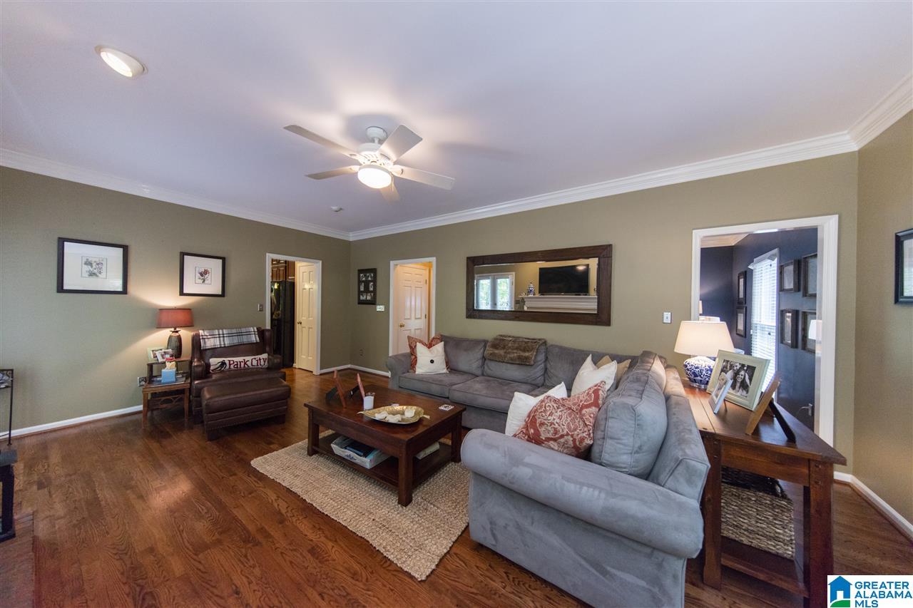 2025 Shagbark Road Birmingham, AL 35244 - Photo 10 of 36