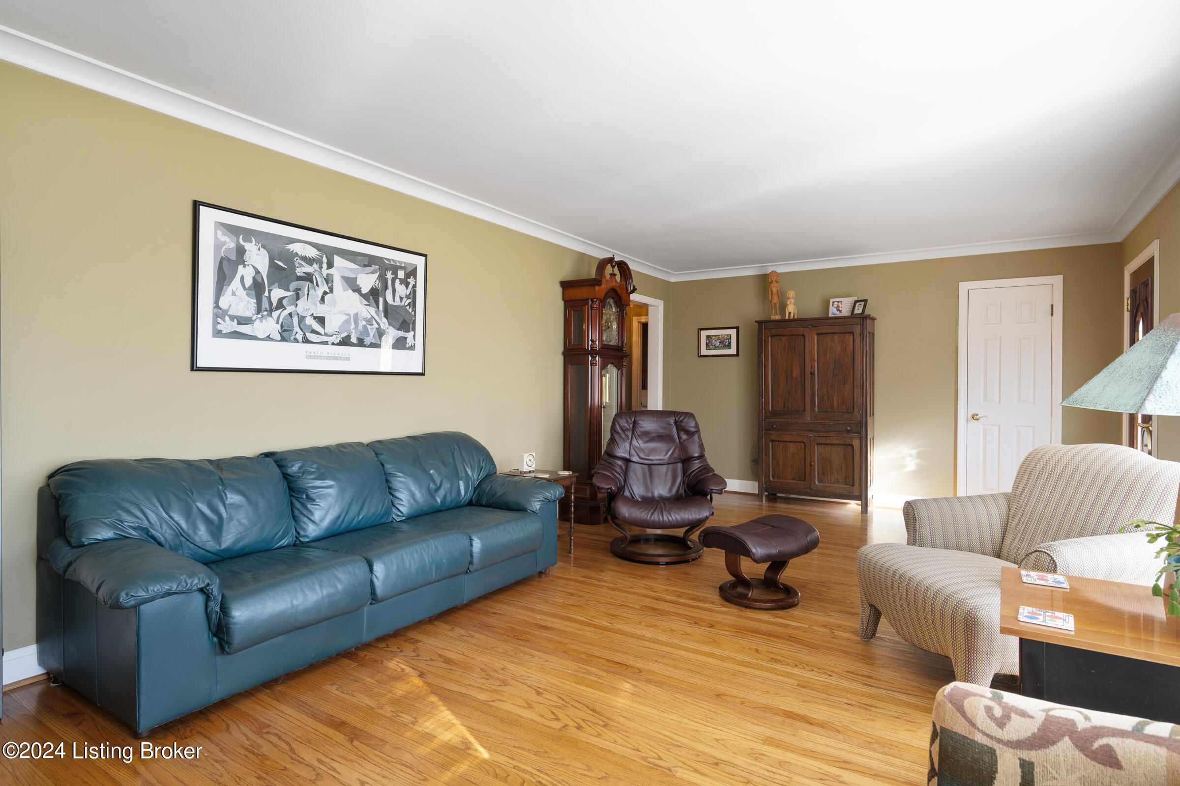 220 South Hampton Road Louisville, KY 40222 - Photo 12 of 43 220 S Hampton Rd-13