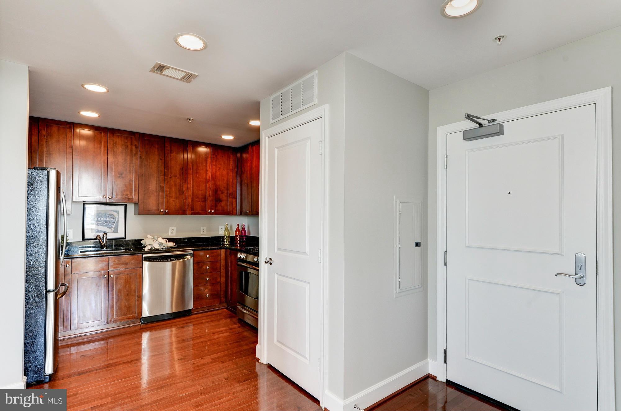 3600 South Glebe Road, Unit 501W Arlington, VA 22202 - Photo 4 of 27 Interior (General)