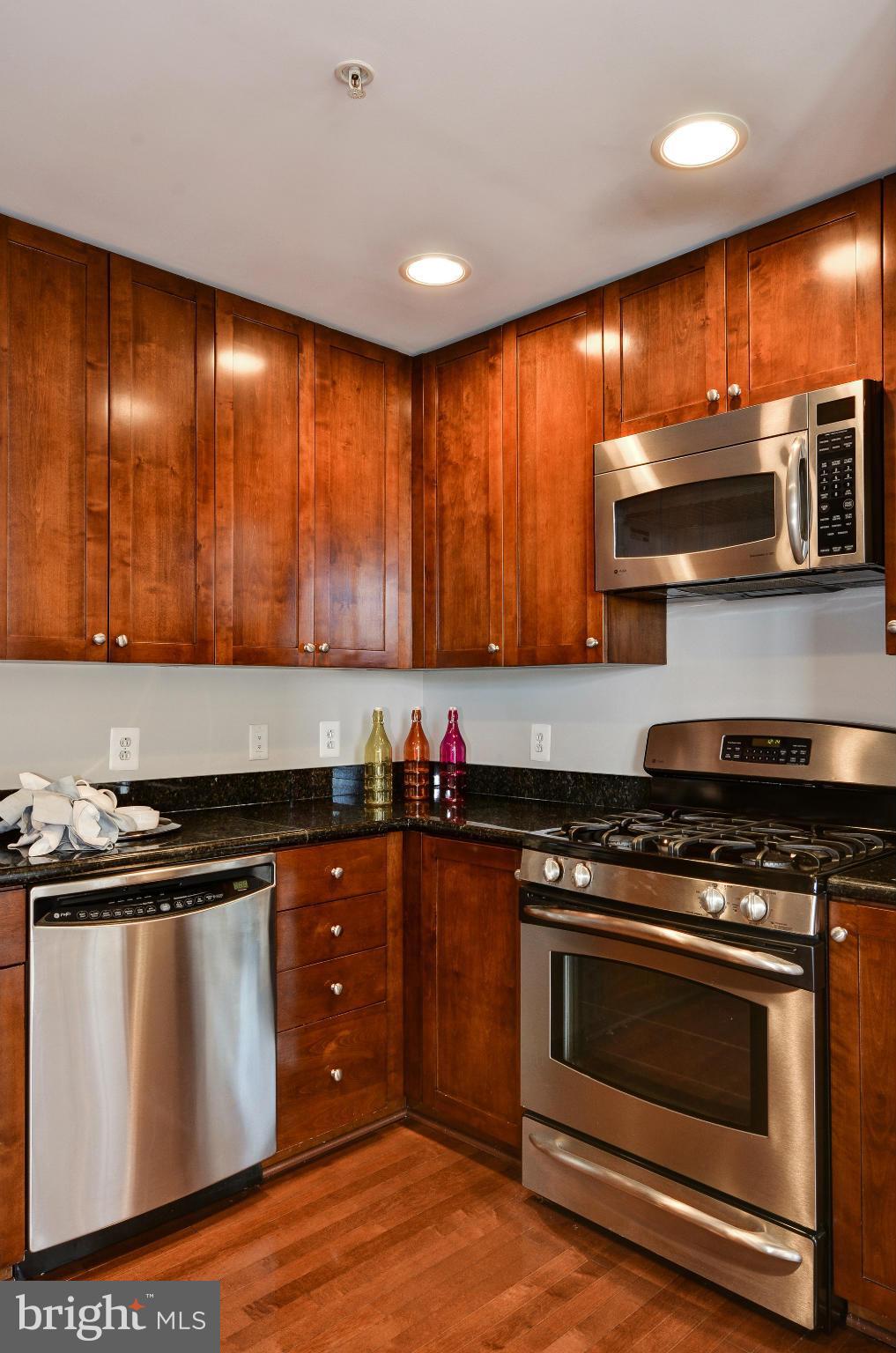 3600 South Glebe Road, Unit 501W Arlington, VA 22202 - Photo 7 of 27 Kitchen