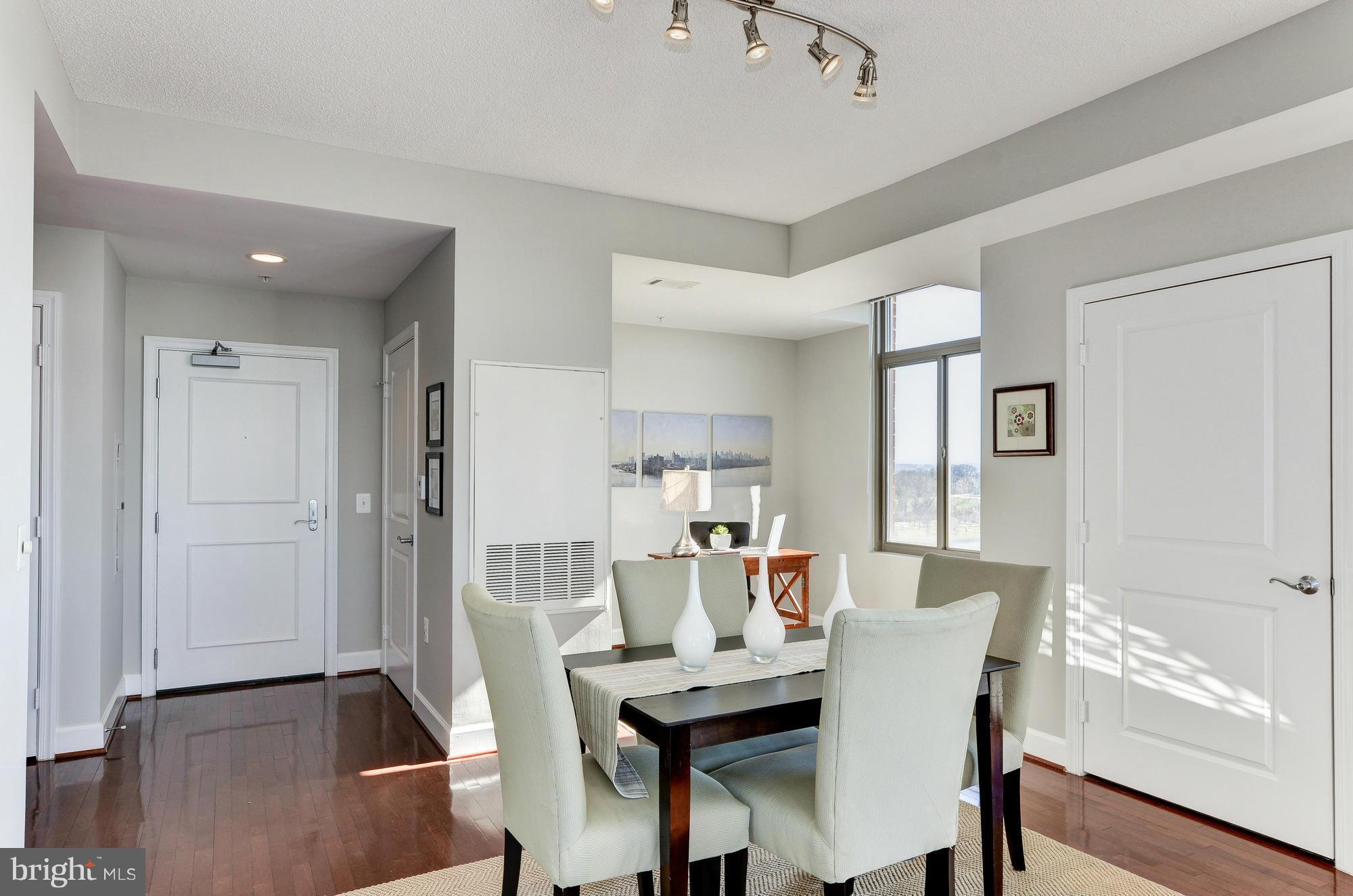 3600 South Glebe Road, Unit 501W Arlington, VA 22202 - Photo 8 of 27 Dining Room