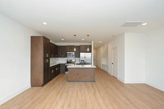 $1,950 | 127 High Pk Circle, Lebanon, TN 37087