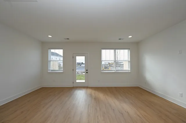 $1,950 | 127 High Pk Circle, Lebanon, TN 37087