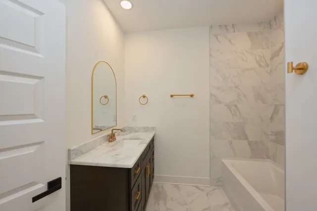 $1,950 | 127 High Pk Circle, Lebanon, TN 37087