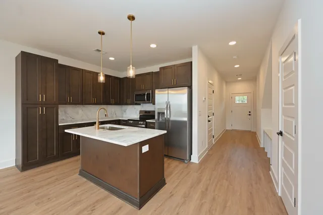 $1,950 | 127 High Pk Circle, Lebanon, TN 37087