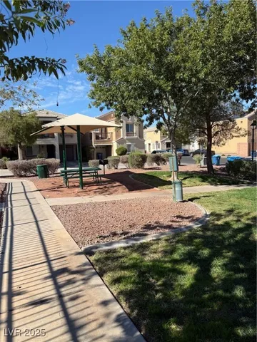 $1,675 | 6042 Peaceful Creek Street, Henderson, NV 89011