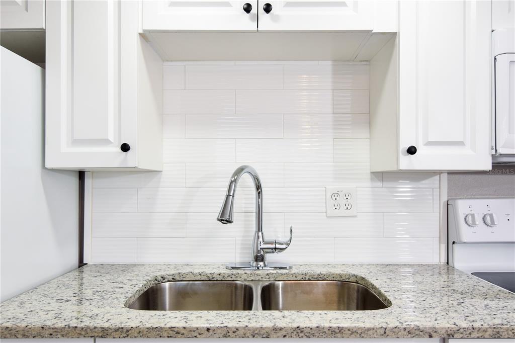 8100 Blind Pass Road St. Pete Beach, FL 33706 - Photo 11 of 12