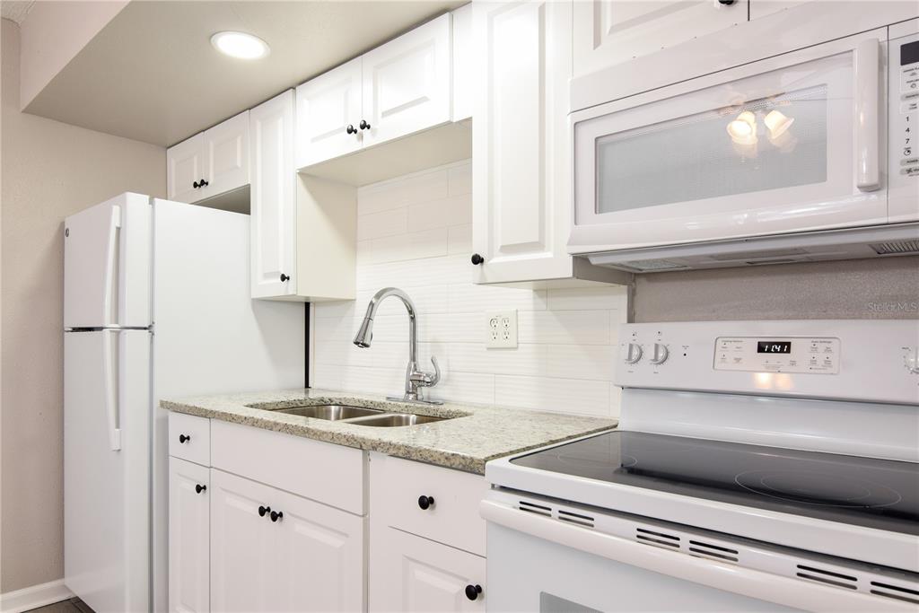 8100 Blind Pass Road St. Pete Beach, FL 33706 - Photo 4 of 12