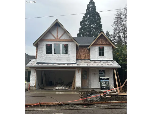 $1,179,000 | 2077 5th Avenue, West Linn, OR 97068