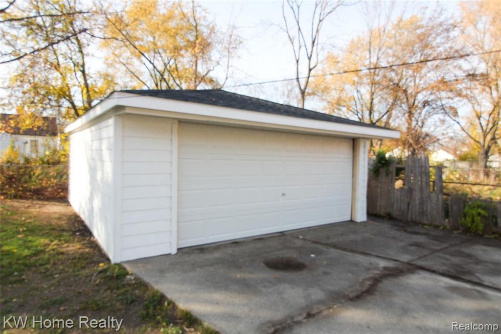 8871 Evergreen Road Detroit, MI 48228 - Photo 15 of 15