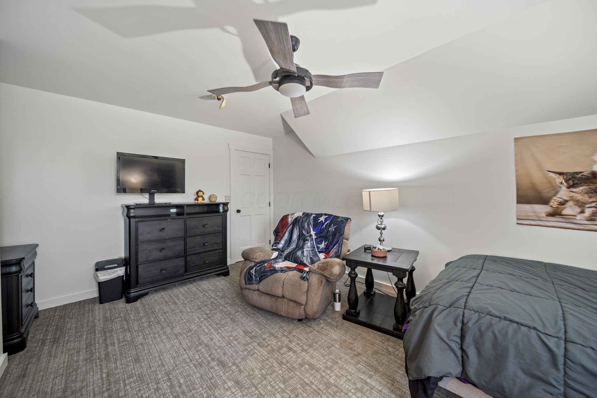 29814 Wolfe Road Circleville, OH 43113 - Photo 32 of 95 UPSTAIRS BEDROOM 1