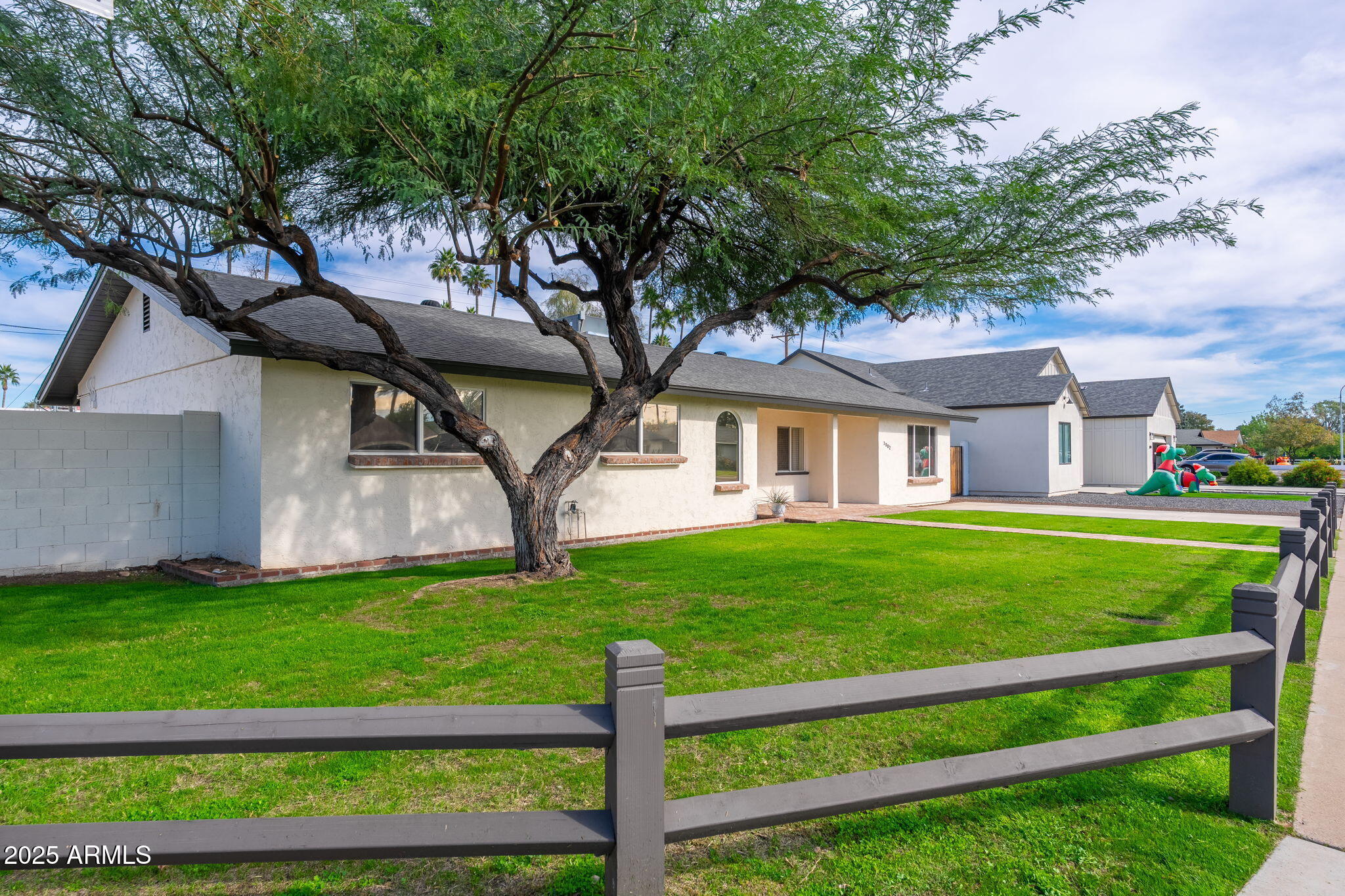 3002 East Whitton Avenue Phoenix, AZ 85016 - Photo 26 of 32 a view of a house with a yard