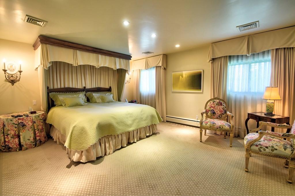 106 Gale Road Swampscott, MA 01907 - Photo 11 of 23 Gallery Image 11