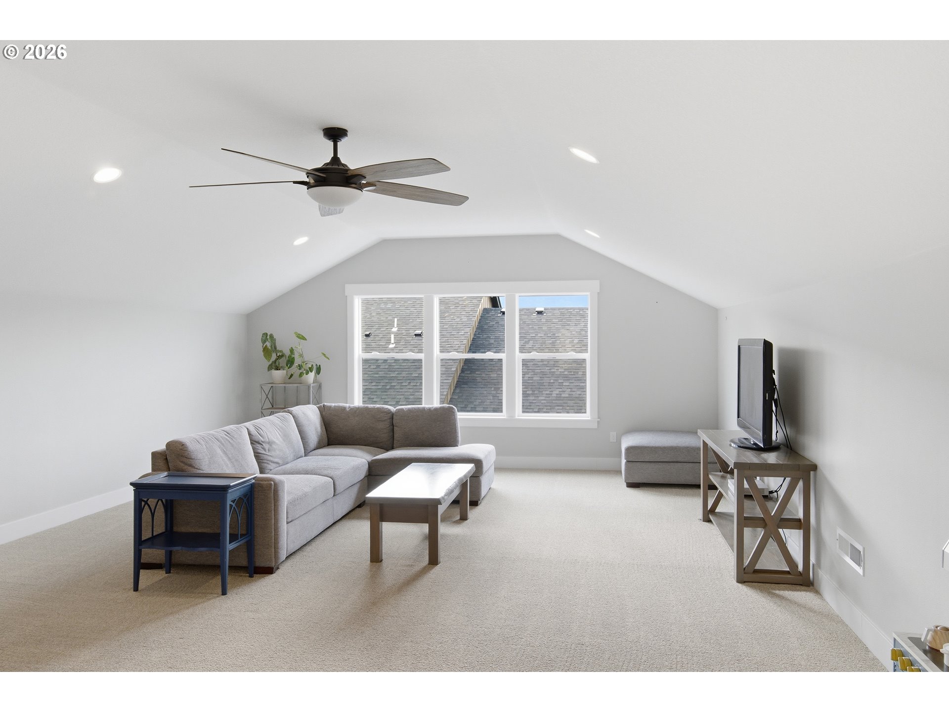 816 Riley Drive Northeast Silverton, OR 97381 - Photo 35 of 48