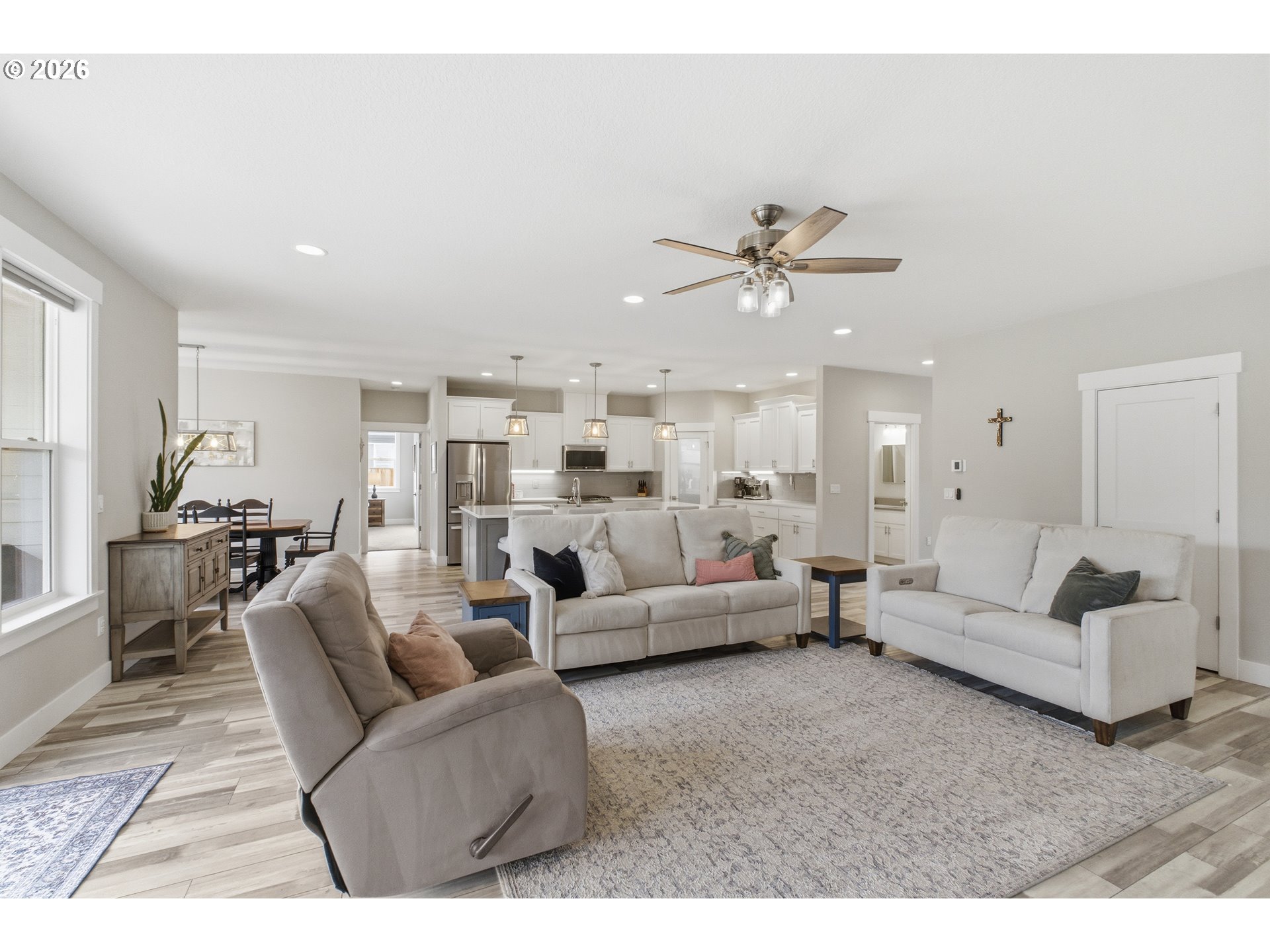 816 Riley Drive Northeast Silverton, OR 97381 - Photo 6 of 48