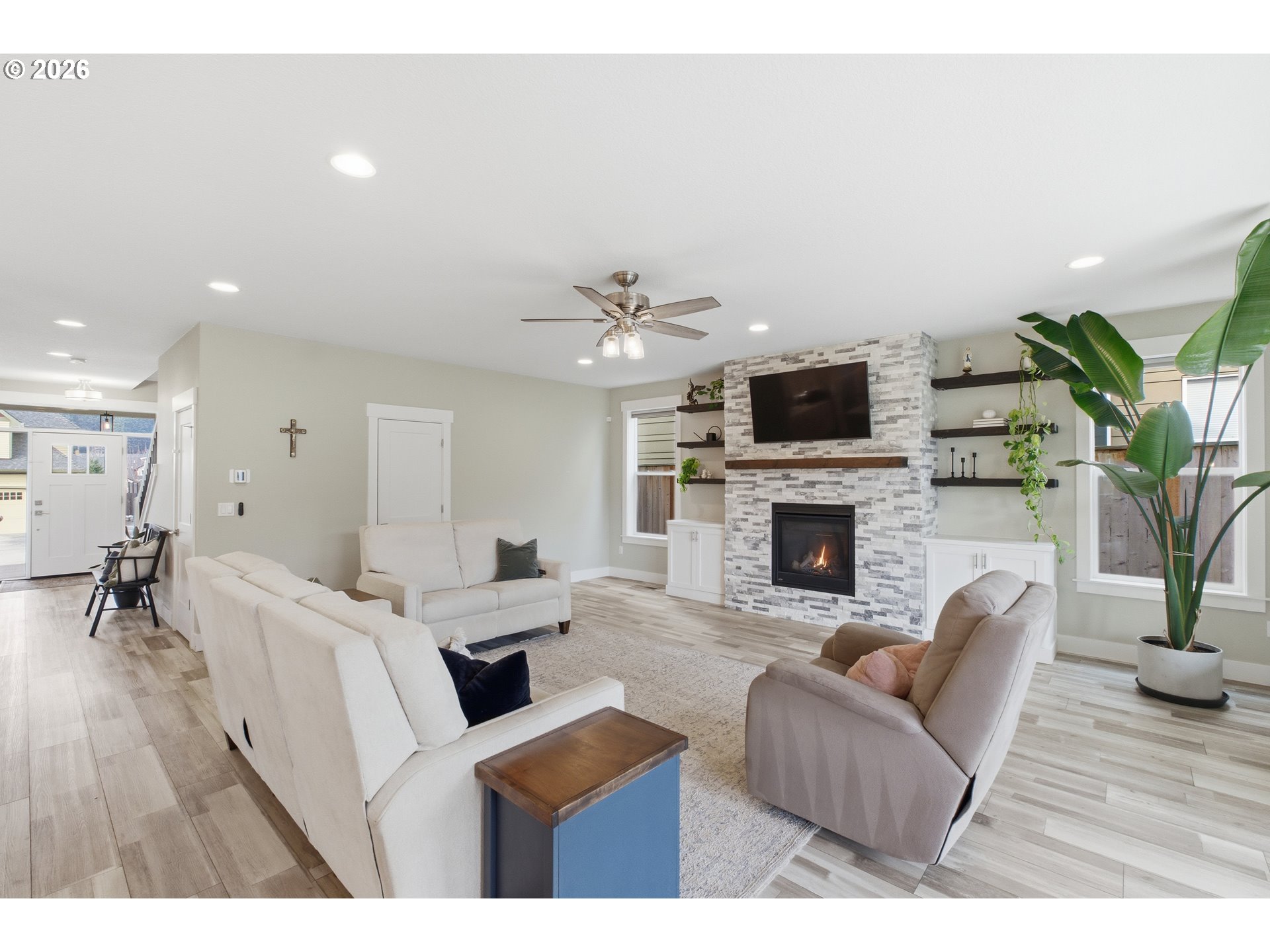 816 Riley Drive Northeast Silverton, OR 97381 - Photo 7 of 48