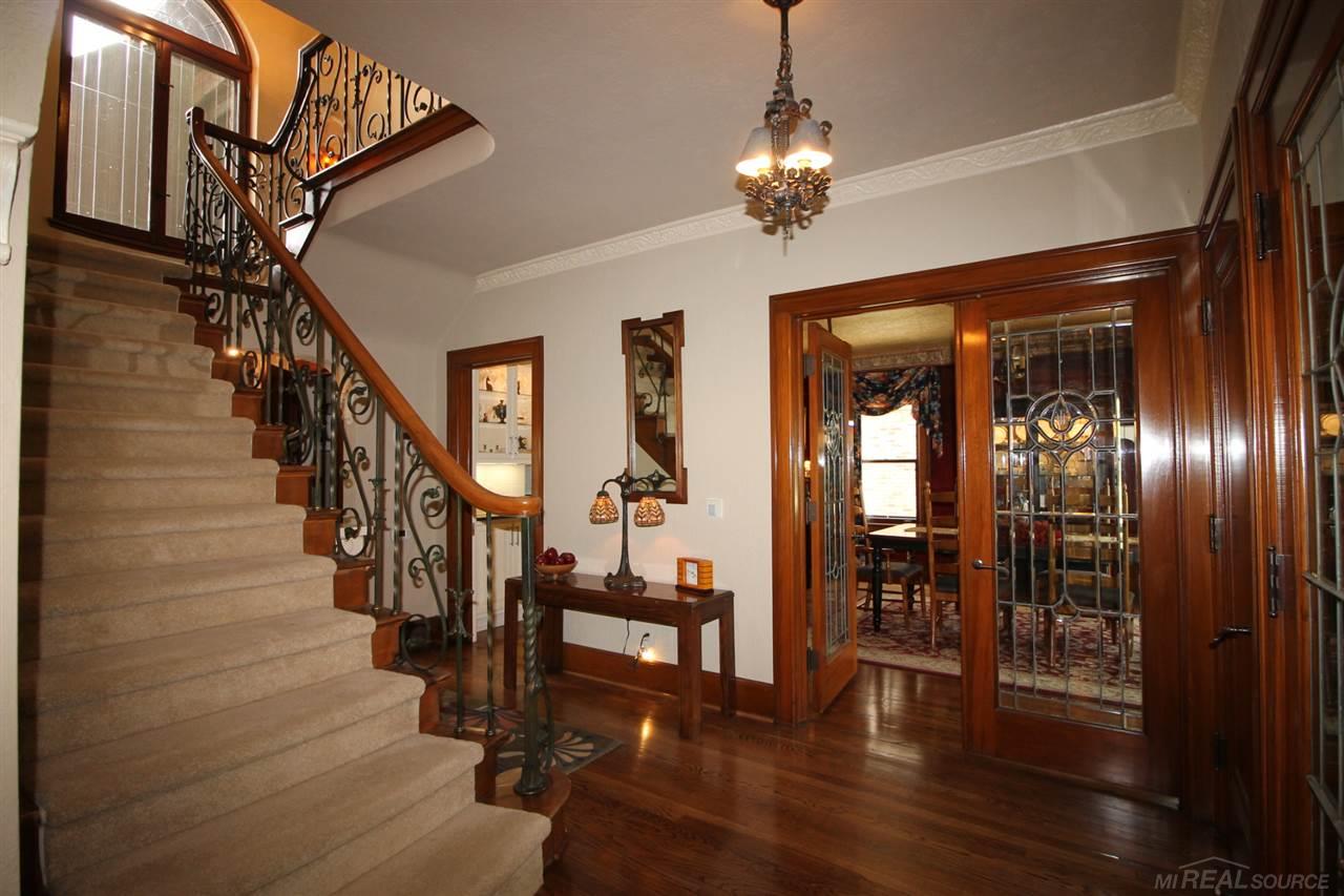 865 Trombley Road Grosse Pointe Park, MI 48230 - Photo 5 of 99