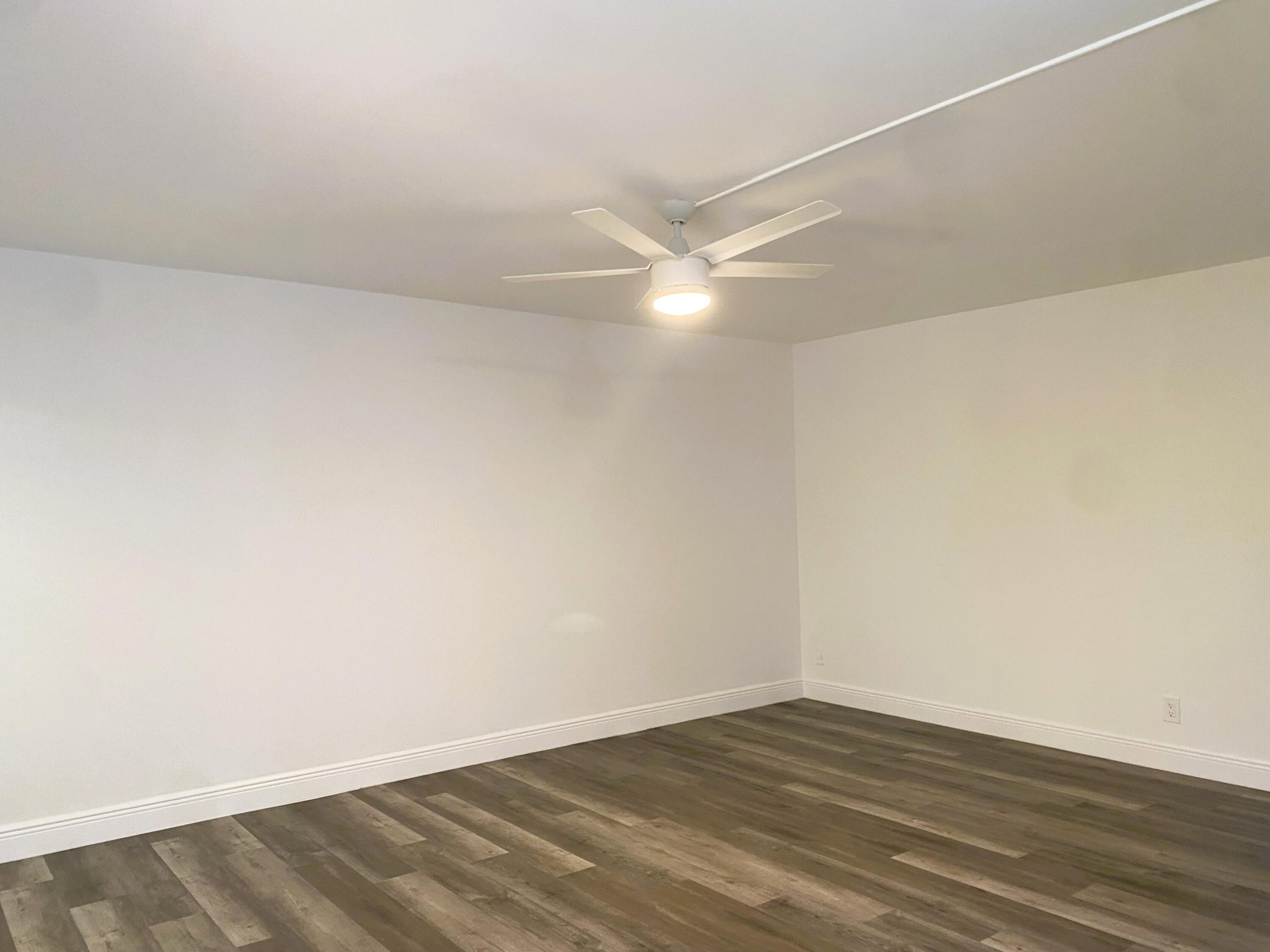 256 Mansfield F, Unit G Boca Raton, FL 33434 - Photo 21 of 40 IMG_8737 living 2