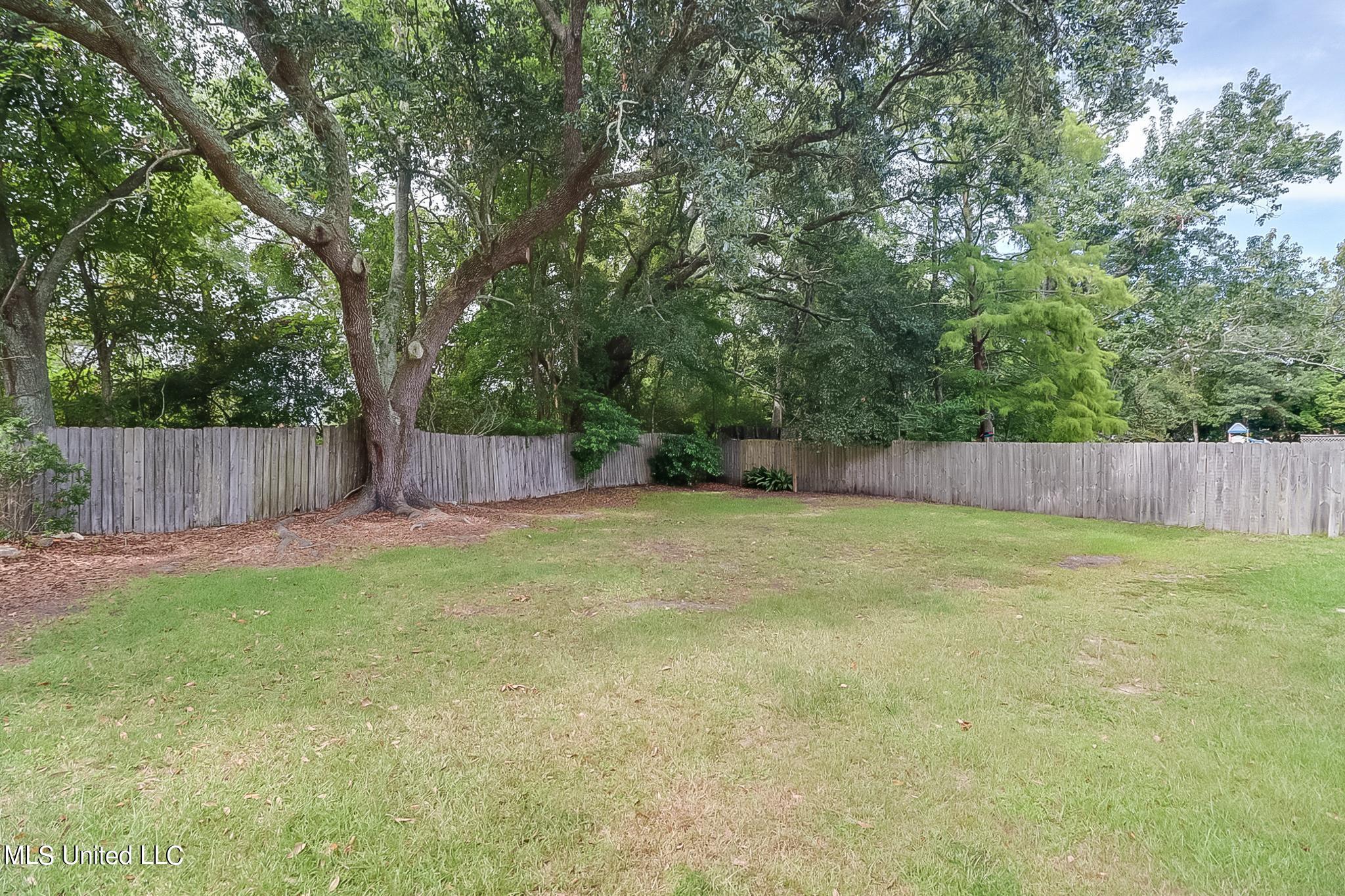 301 Larosa Road Long Beach, MS 39560 - Photo 20 of 22 IMG_9417