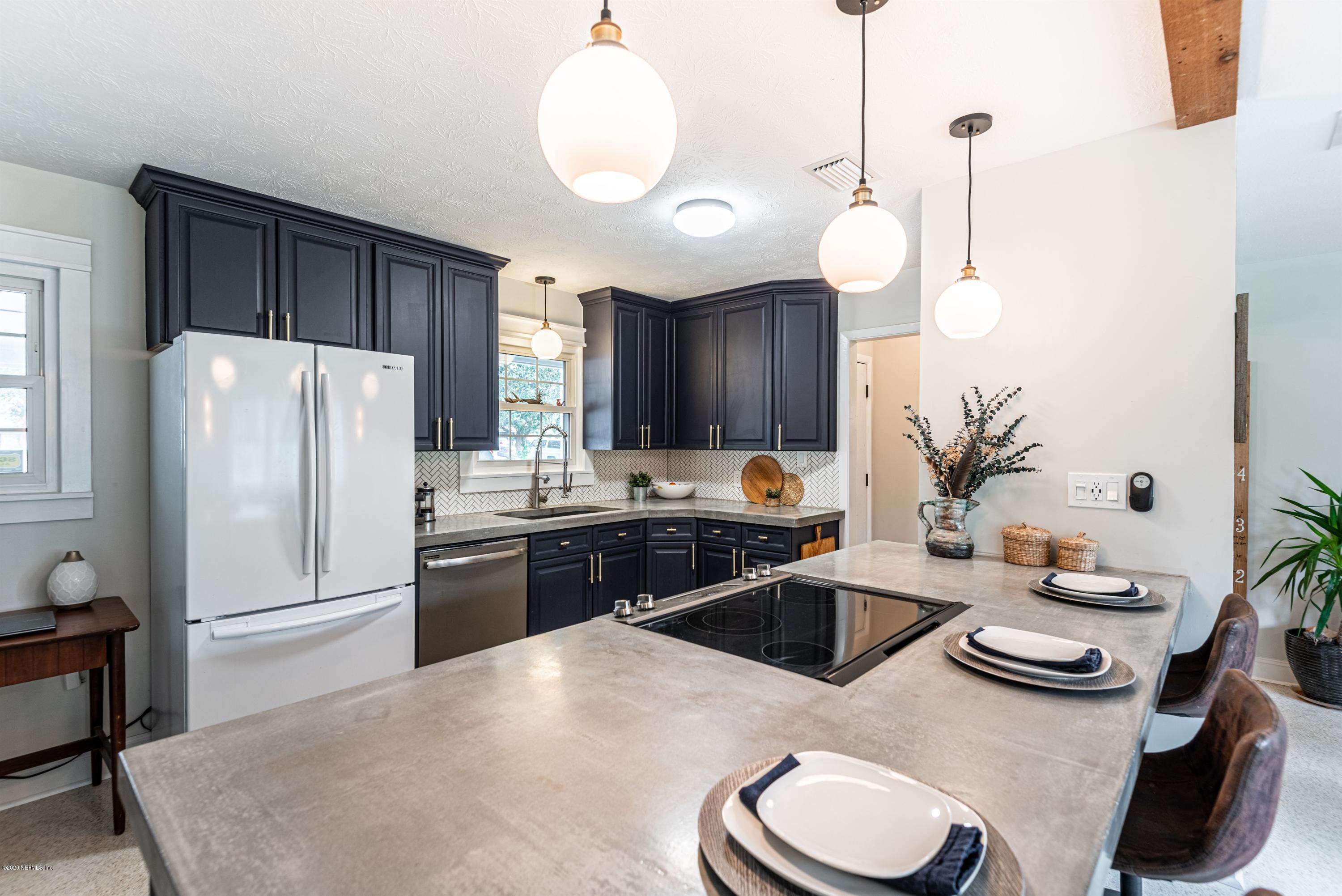 237 East End Road San Mateo, FL 32187 - Photo 6 of 35 007_Kitchen