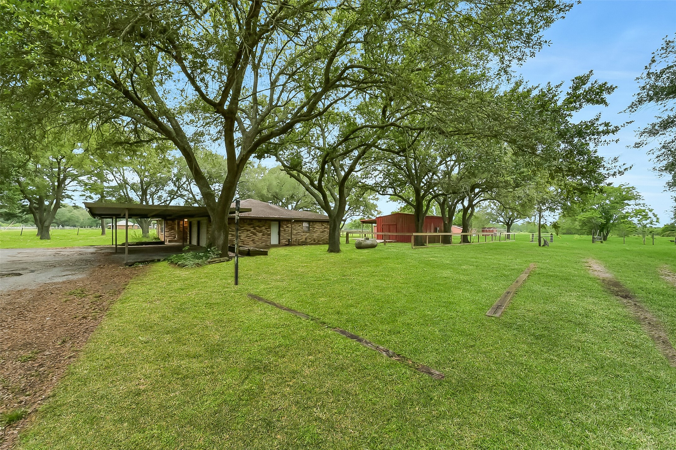 9606 Needville Fairchilds Road Needville, TX 77461 - Photo 7 of 46