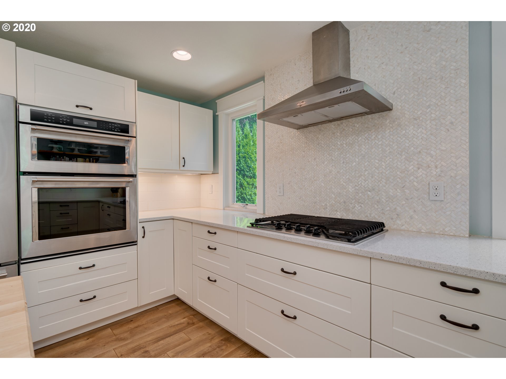 12443 Southwest Orchard Hill Road Lake Oswego, OR 97035 - Photo 11 of 31 Gallery Image 11