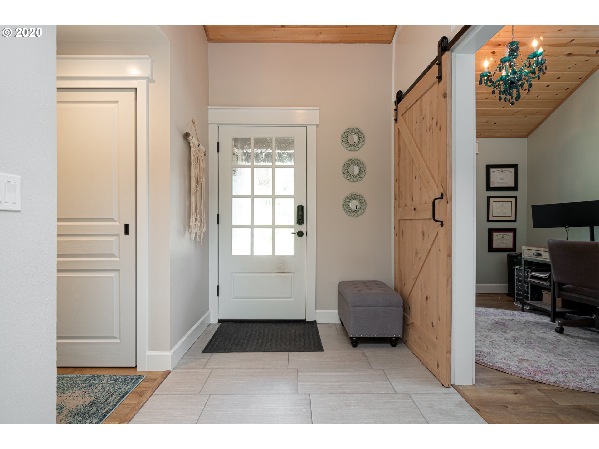 12443 Southwest Orchard Hill Road Lake Oswego, OR 97035 - Photo 3 of 31 Gallery Image 3