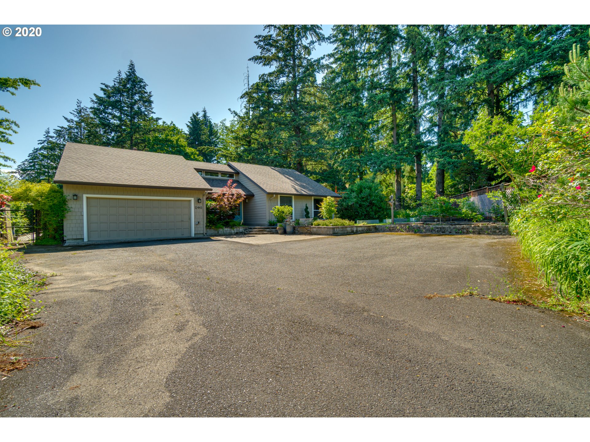 12443 Southwest Orchard Hill Road Lake Oswego, OR 97035 - Photo 30 of 31 Gallery Image 30