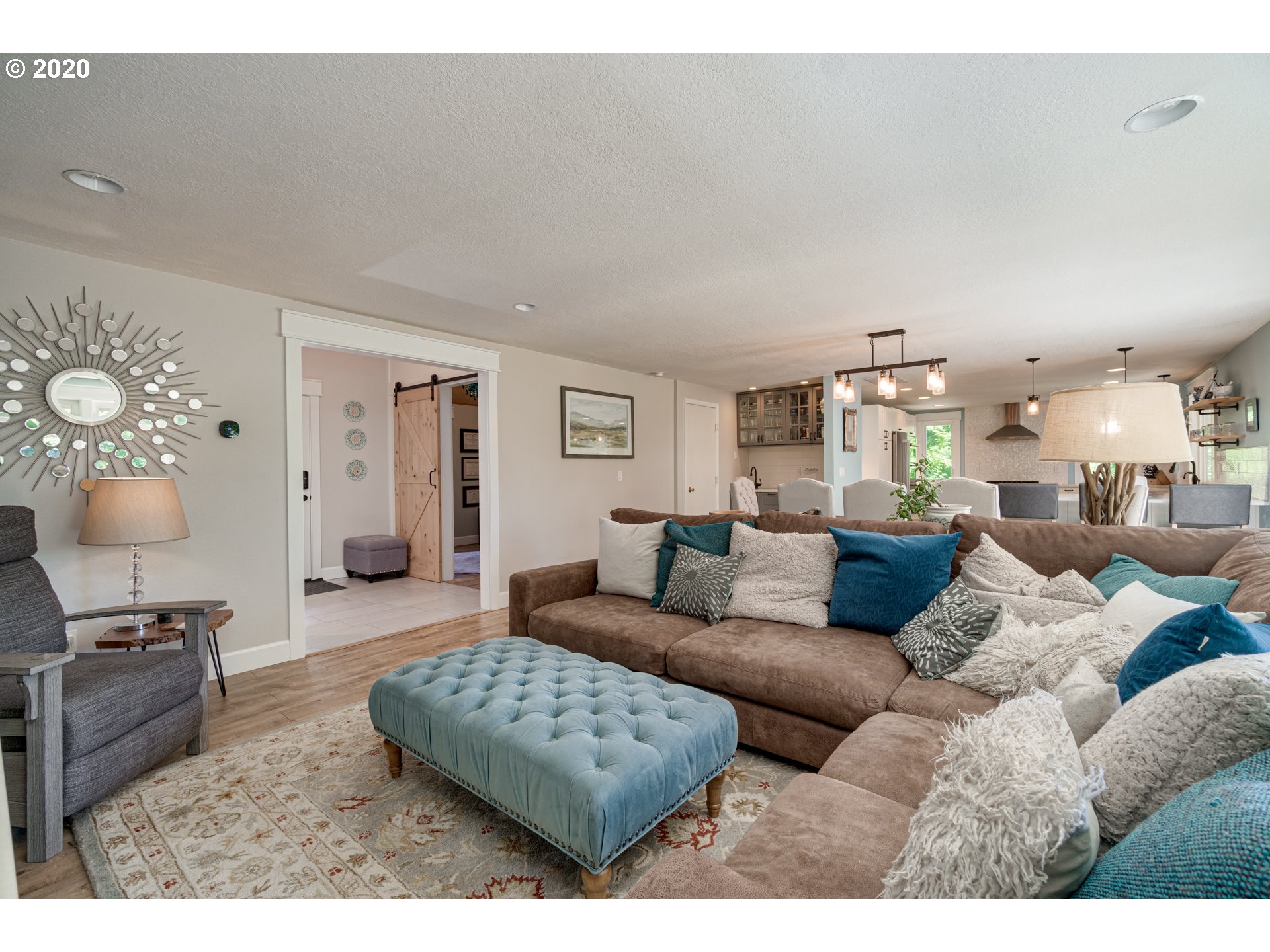 12443 Southwest Orchard Hill Road Lake Oswego, OR 97035 - Photo 6 of 31 Gallery Image 6
