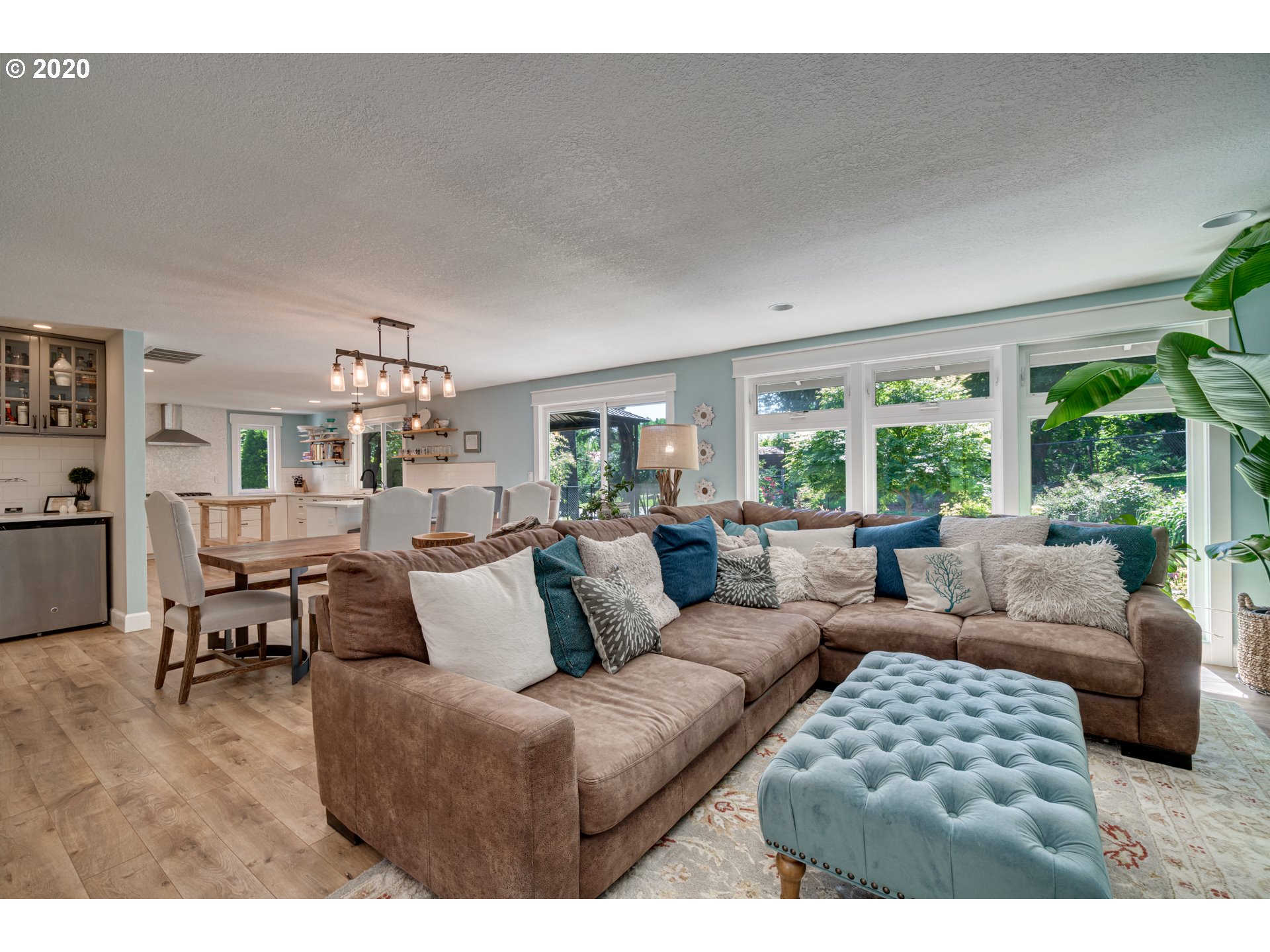 12443 Southwest Orchard Hill Road Lake Oswego, OR 97035 - Photo 7 of 31 Gallery Image 7