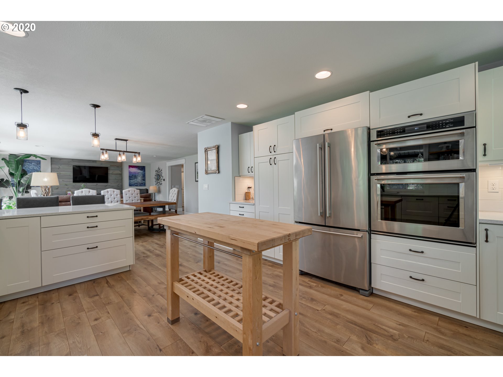 12443 Southwest Orchard Hill Road Lake Oswego, OR 97035 - Photo 10 of 31 Gallery Image 10