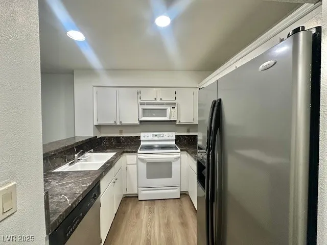 $1,595 | 5525 Orchard Lane, Las Vegas, NV 89110