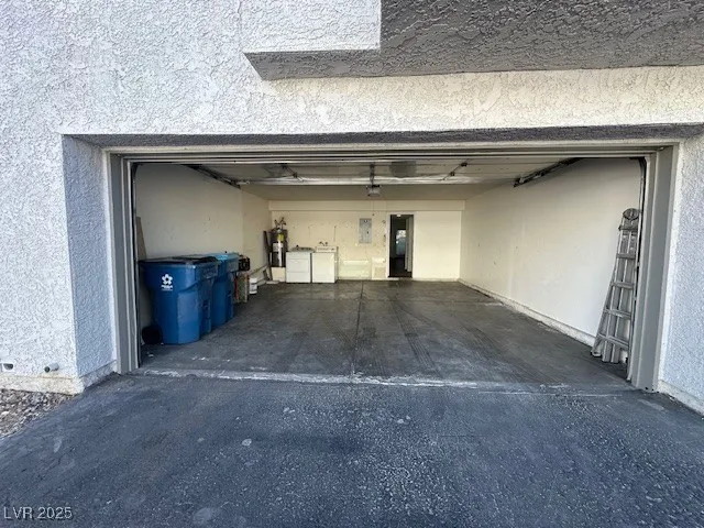 $1,595 | 5525 Orchard Lane, Las Vegas, NV 89110