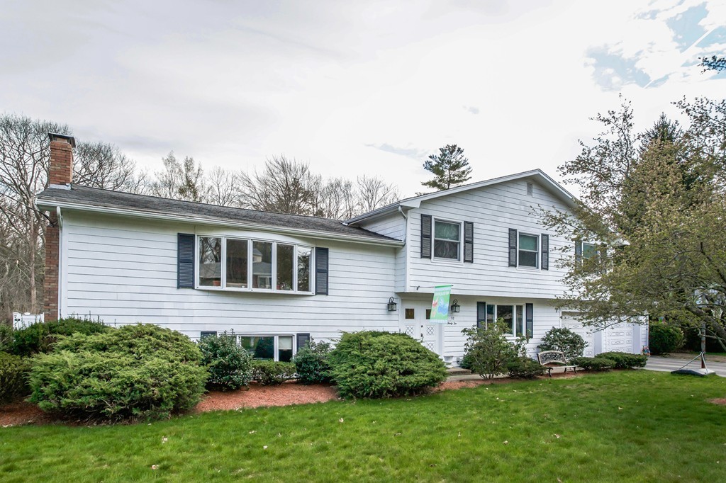 32 McAndrew Road Braintree, MA 02184 - Photo 4 of 30 Gallery Image 4