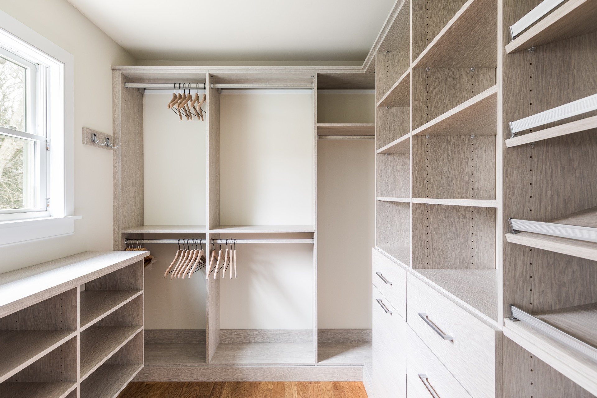 27 Kings Point Road East Hampton, NY 11937 - Photo 9 of 17 a view of walk in closet with empty racks