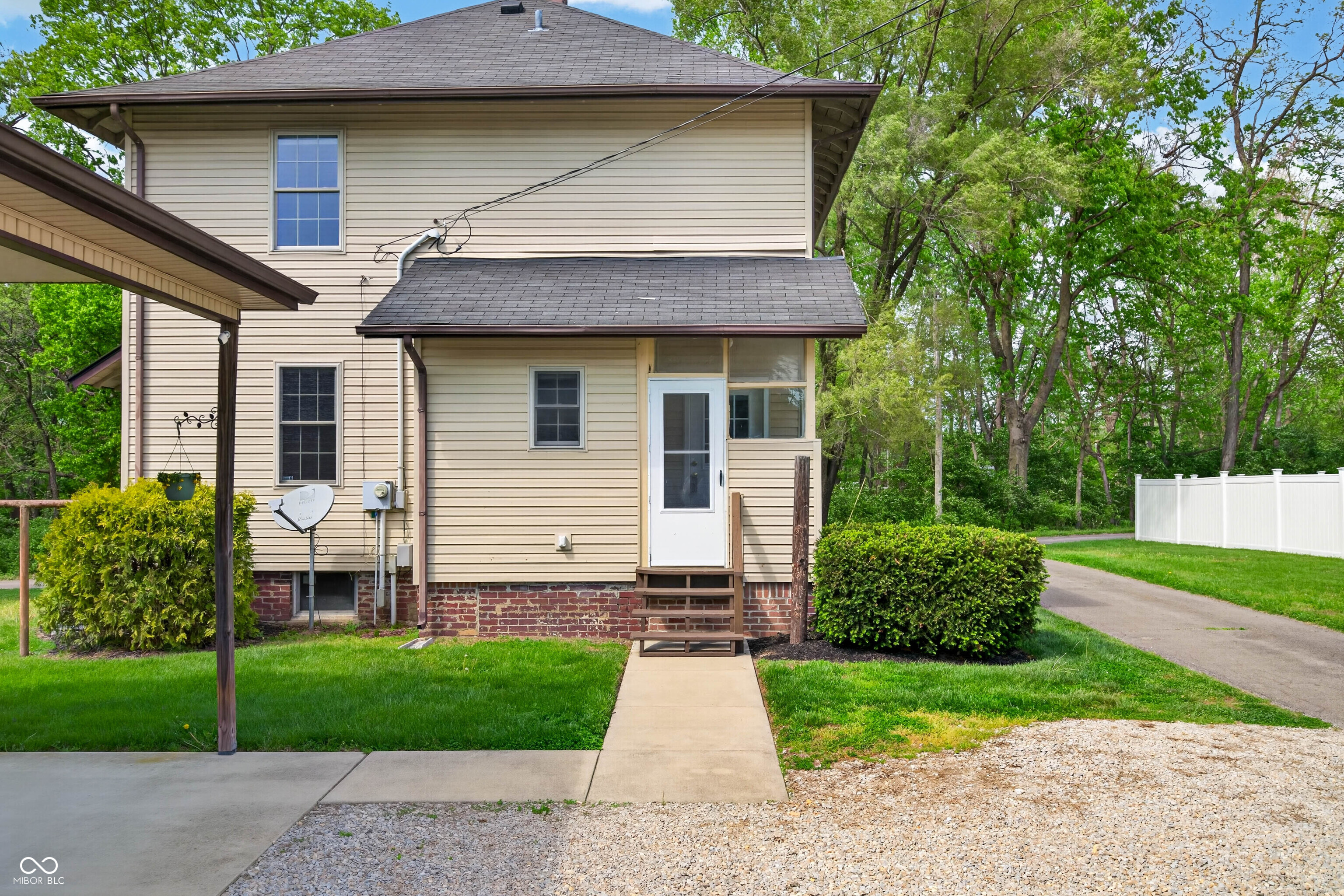 2115 Irwin Drive Columbus, IN 47201 - Photo 70 of 75