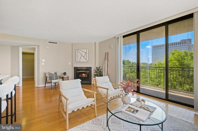 $610,000 | 11710 Old Georgetown Road, Unit 501, Rockville, MD 20852