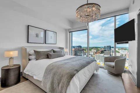 $1,850,000 | 1616 West End Avenue, Unit 2201, Nashville, TN 37203