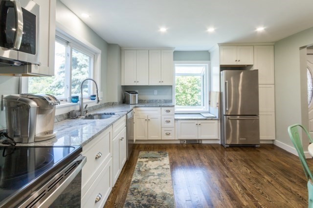 43 Edgartown Road Vineyard Haven, MA 02568 - Photo 4 of 12