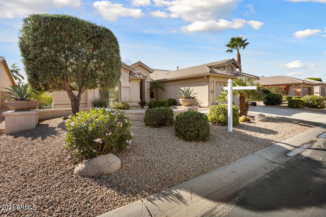 16125 Piccadilly Road Goodyear, AZ 85395 - Photo 3 of 45 -Front-of-Home