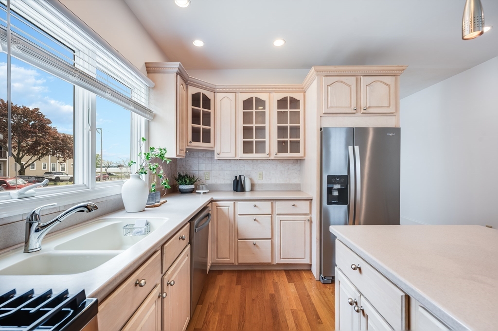 1520 Columbia Road, Unit 2 Boston, MA 02127 - Photo 4 of 33