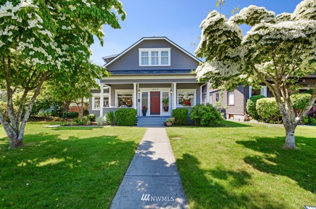 1620 Rucker Avenue Everett, WA 98201 - Photo 1 of 21