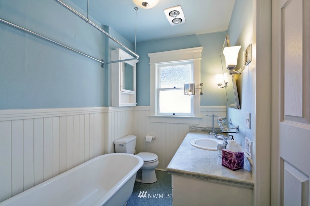 1620 Rucker Avenue Everett, WA 98201 - Photo 12 of 21