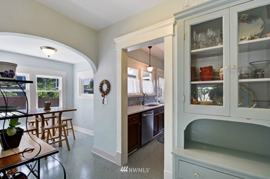 1620 Rucker Avenue Everett, WA 98201 - Photo 8 of 21