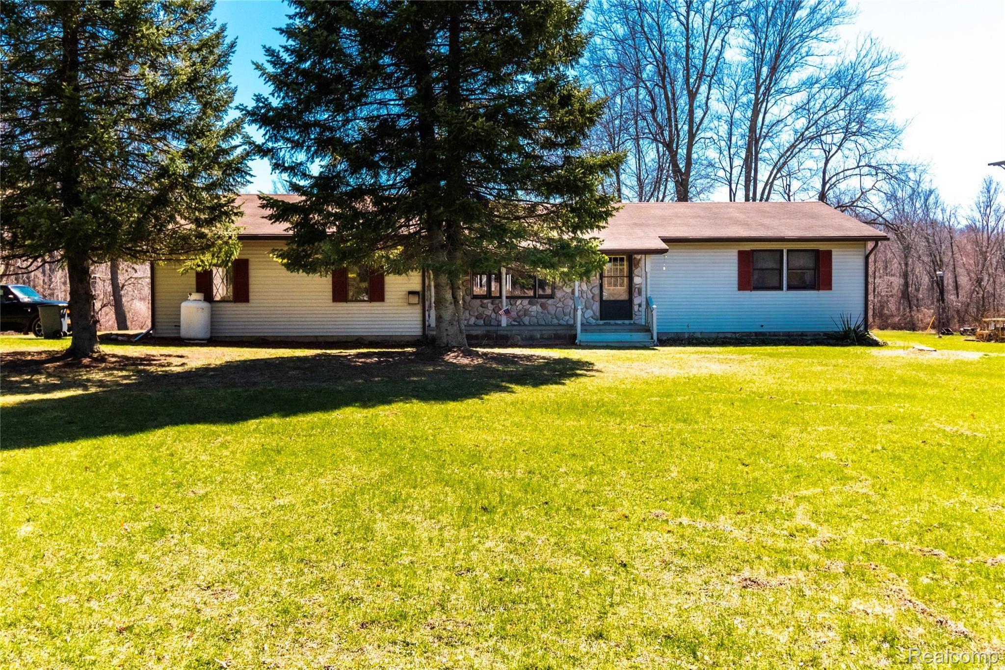 4826 Sutton Road Dryden, MI 48428 - Photo 1 of 95 Front.jpg