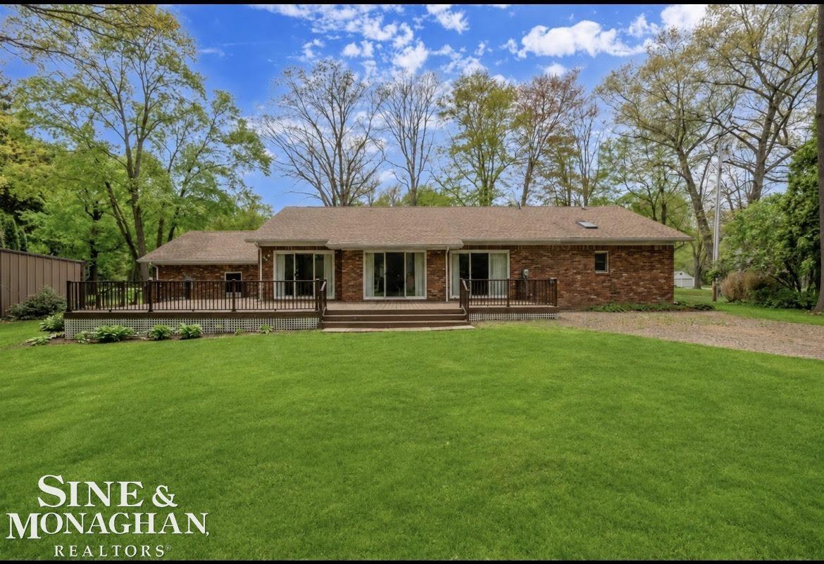 9017 Stone Road Algonac, MI 48001 - Photo 5 of 53