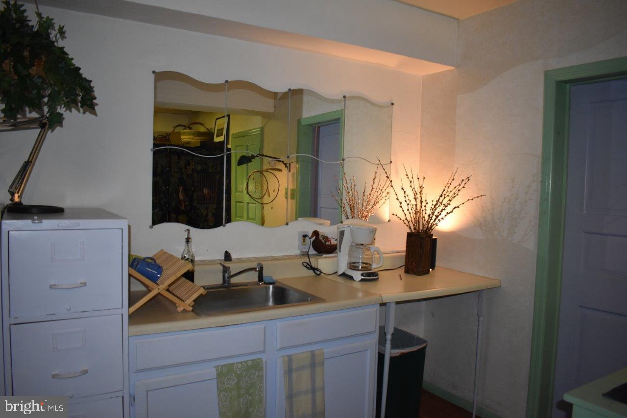 537 Hottenstein Road Kutztown, PA 19530 - Photo 42 of 55 Second Kitchen
